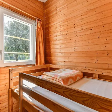 Сasa de vacaciones Gite In A Holiday Park With Swimming Pool *