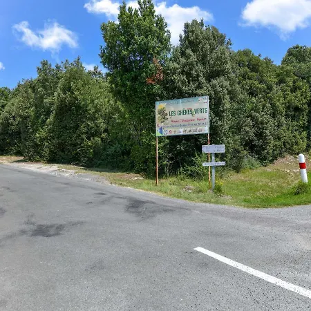 Gite In A Holiday Park With Swimming Pool Сasa de vacaciones *